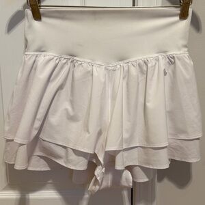 SOLD Aerie White Ruffle Women's Shorts, Large
